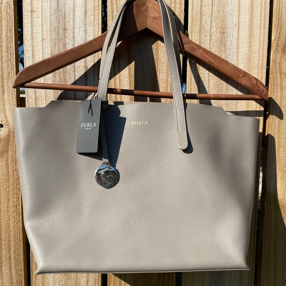 🔴 SOLD Furla Sally Tote medium bag New! Gray